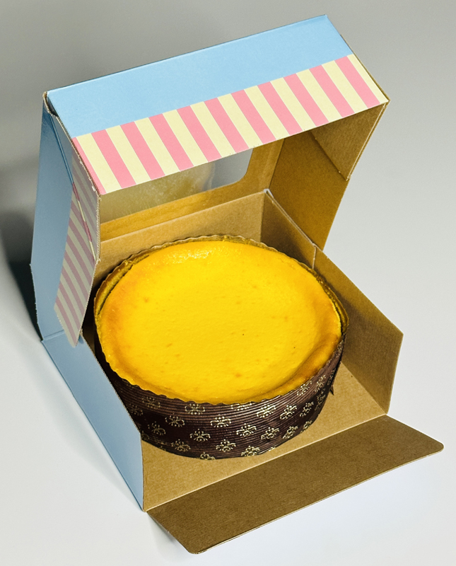 Tarta cremosa de mango